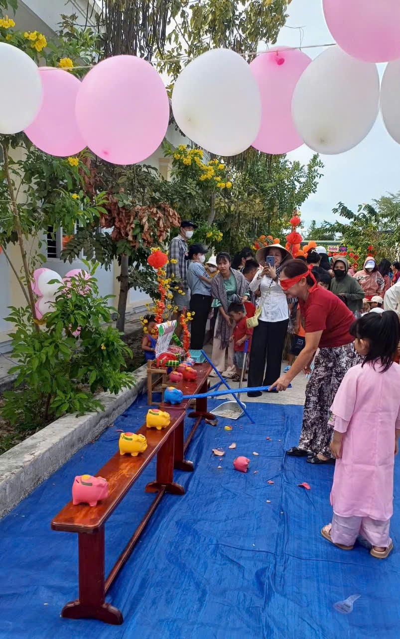 Đập heo đất
